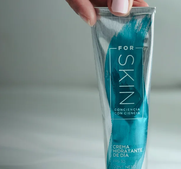 Crema hidratante de Día con factor de protección solar FPS 30