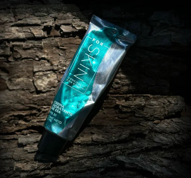 Crema hidratante de Día con factor de protección solar FPS 30